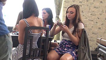 play Xxx la coafor cu femei machiate bune de penisul ce fac sex in draci
