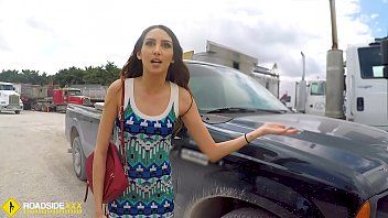 play XXX movies with doctor penetrated by a mechanic when he repairs her car