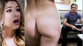 play لم ترغب العاهرة في الابتعاد وانضمت إلى عمل xxx عن طريق الفم