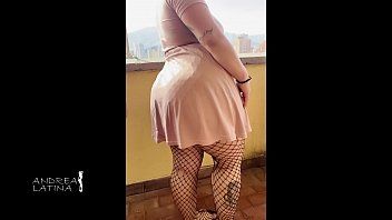 play Fat with a bulging bottom wants a lot of cock in her ass and pussy