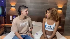 play A exótica colombiana Angelika Suarez fode seu fã dedicado do Instagram