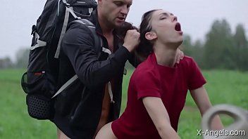 play Um turista fode hardcore com uma linda e sexy estrela xnxx