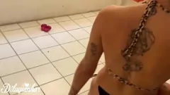 play Hot Teen Evy Girl Gets Wet and Wild in the Pool